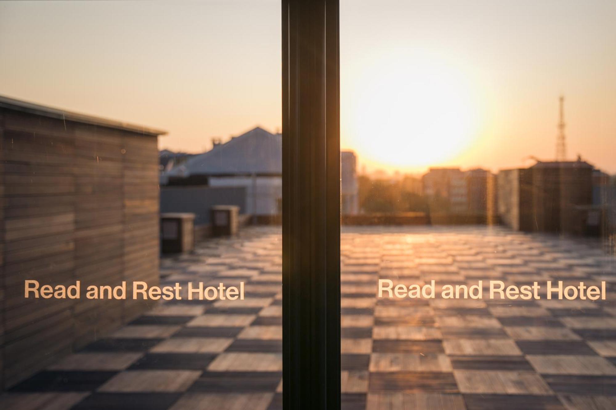 Read And Rest Hotel Peking Exteriör bild
